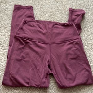 Born primitive leggings. Very soft and stretchy